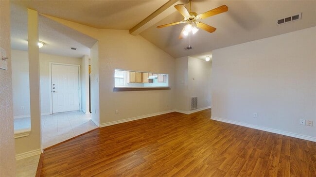 Photo - 926 Crepe Myrtle St