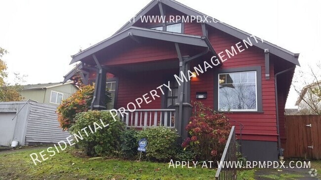 Building Photo - 214 NE Bryant St Rental