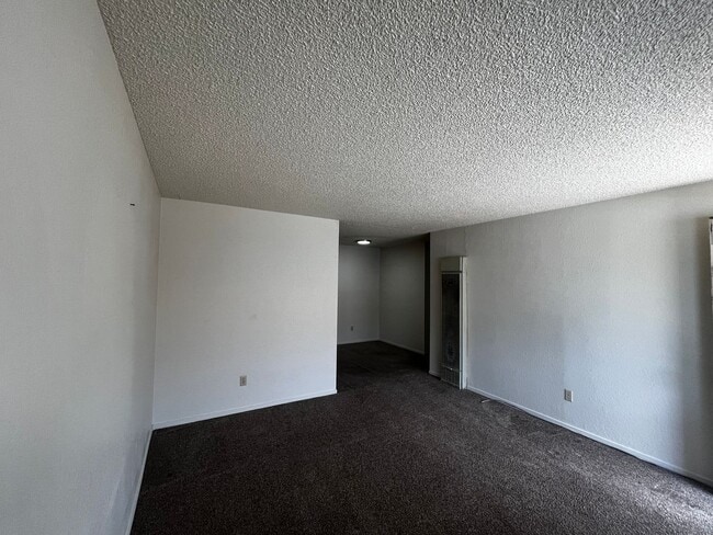 Photo - NE134-Robinson, Lorenz Unit 4