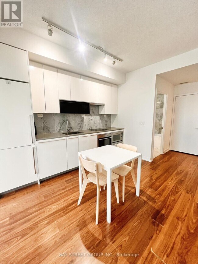 Photo - 115 McMahon Dr Unit 3507