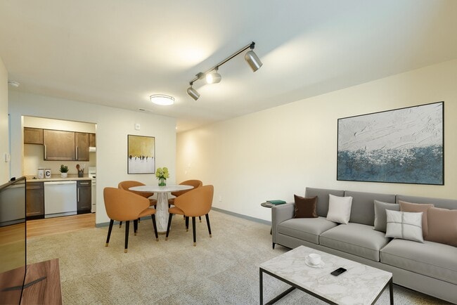 Photo - Franklin Manor Apartments