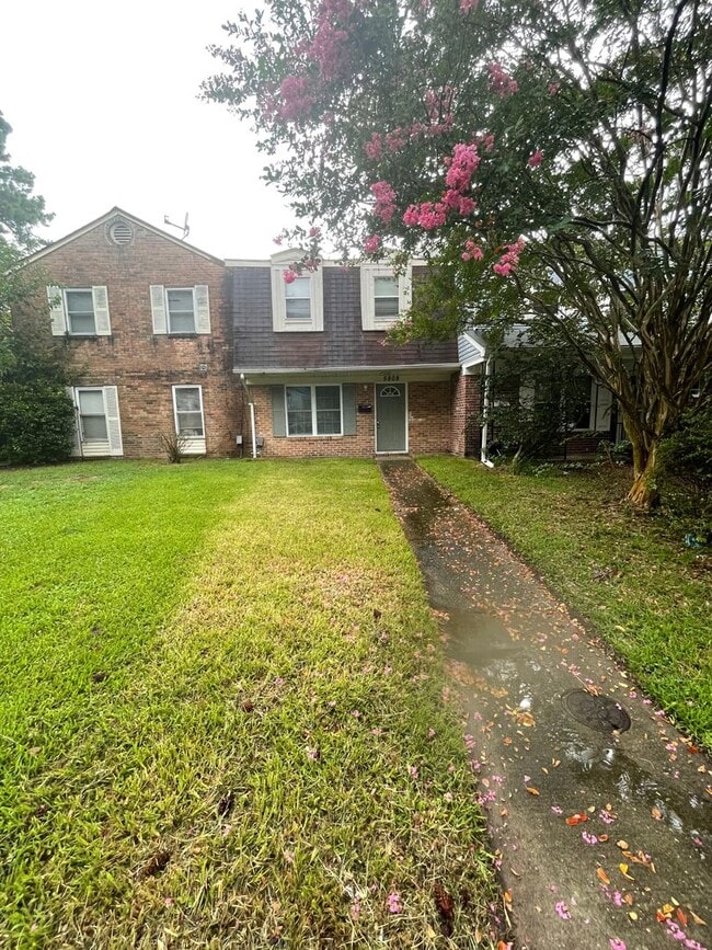 Photo - NICE 2 BEDROOM TOWNHOUSE IN LAKE EDWARDS