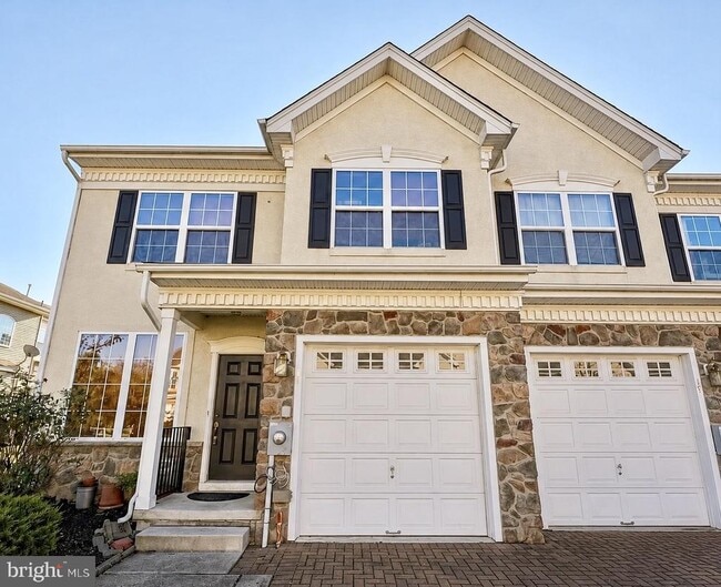 Building Photo - 21 Kingswood Ct