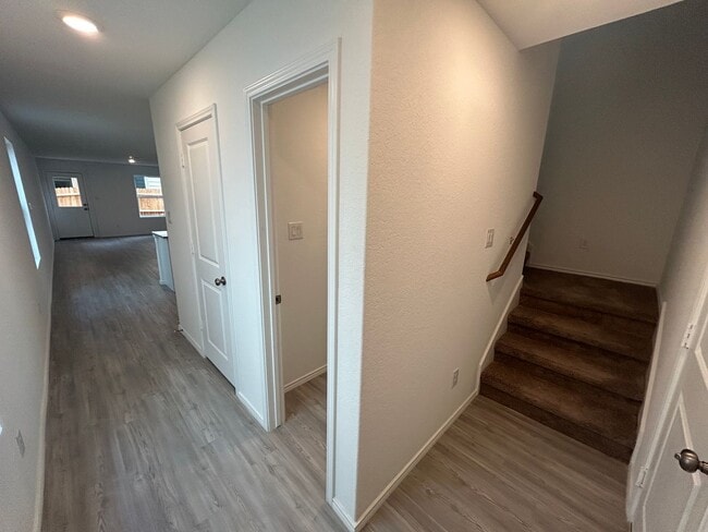 *MOVE IN SPECIAL* Newly Built 2-Story 3 Bedroom Home Near Brooks City Base! - *MOVE IN SPECIAL* Newly Built 2-Story 3 Bedroom Home Near Brooks City Base!