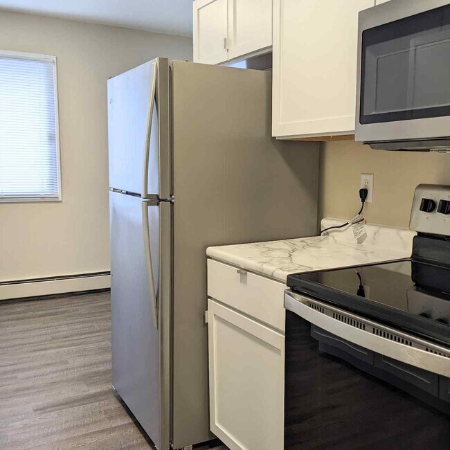 Photo - 8050 Central Ave NE Unidad 8050-203