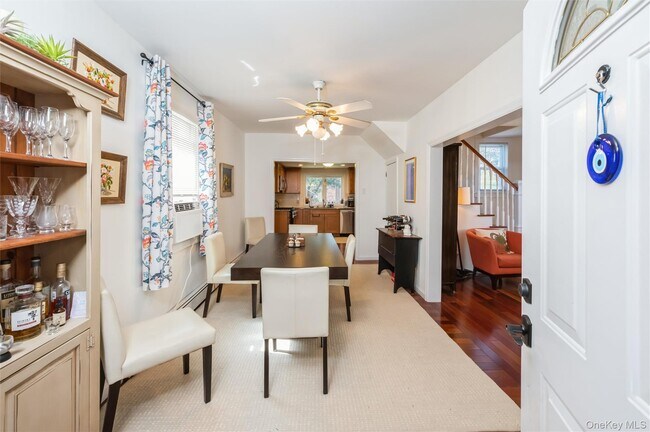 Photo - 18 S Washington Ave