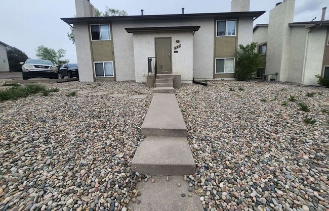 Building Photo - 1835 Zebulon Dr Unit B