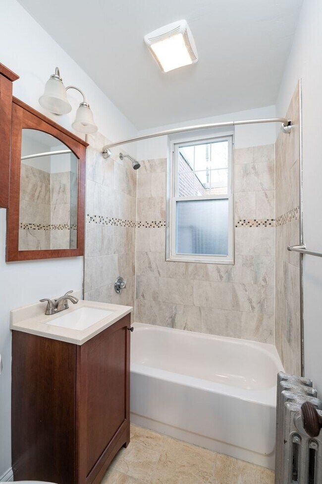 Photo - 272 Chestnut Hill Ave
