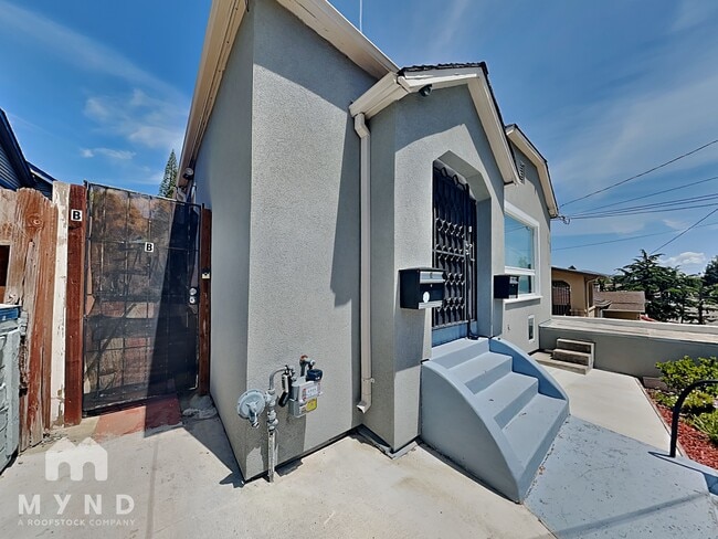 Photo - 2860 Montana St House
