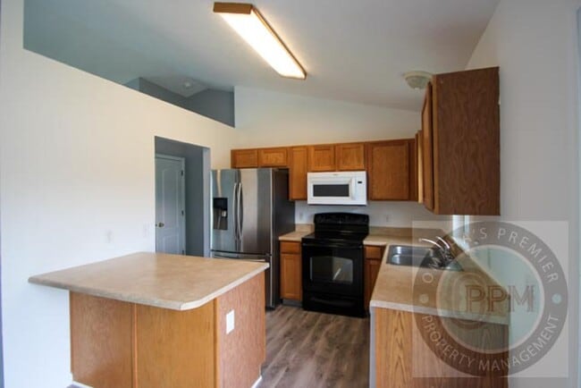 Photo - Beautiful 3Bd/2Ba Split entry in Omaha!
