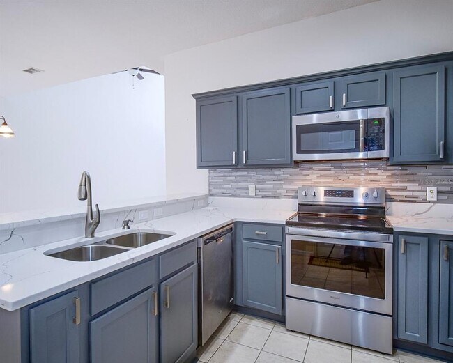 Photo - 10033 Moorshire Cir