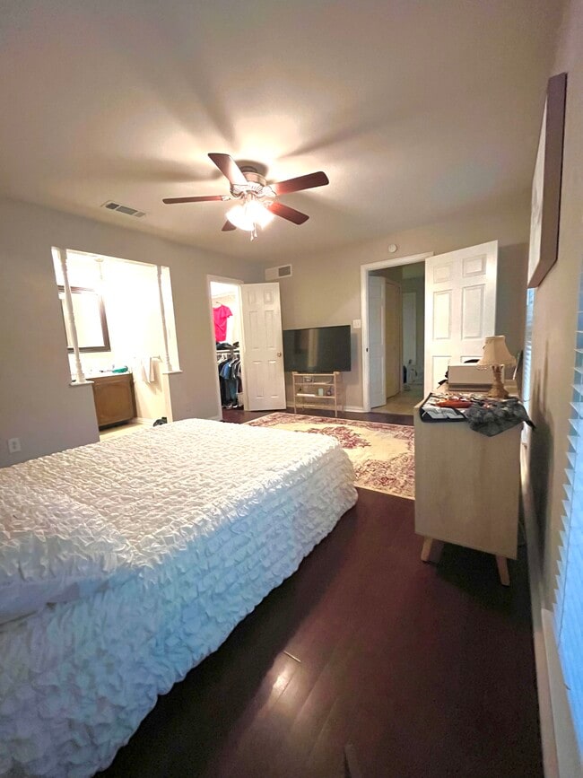 Photo - 3737 Hackberry Ln
