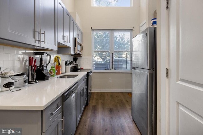 Building Photo - 19 S 44th St Unit 1