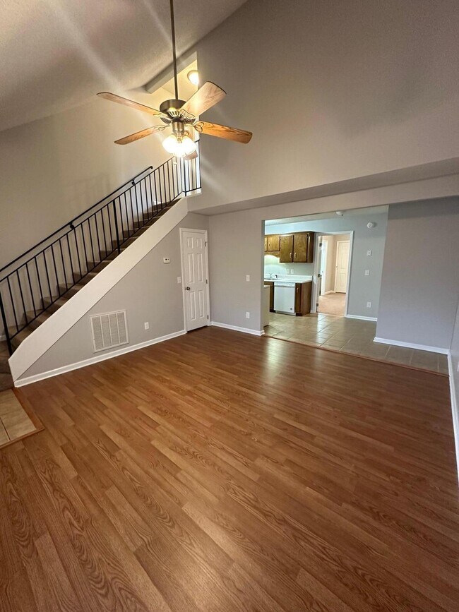 Photo - 1230 Village Way