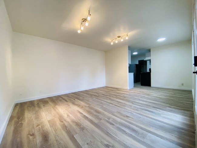 Living room - 1201 Radcliff Dr Unit 0 Rental