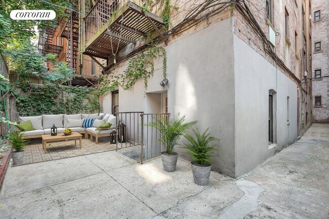 Building Photo - 29 W 84th St Rental