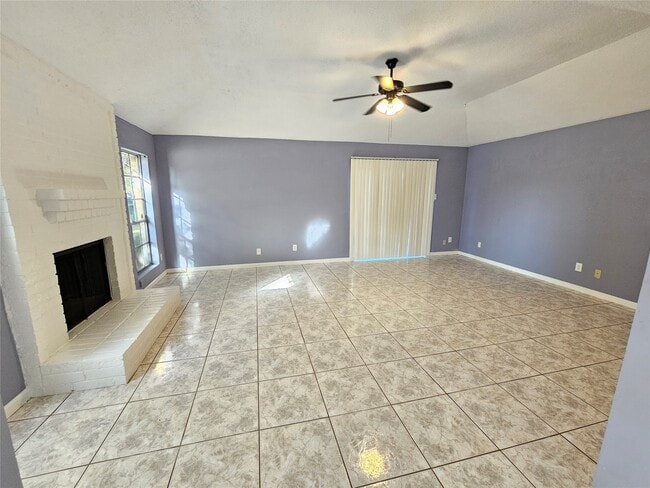 Photo - 16226 Villaret Dr