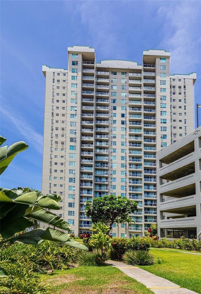 1BD/1BA/1 Covered Parking - 1BD/1BA/1 Covered Parking Condo Unit 906