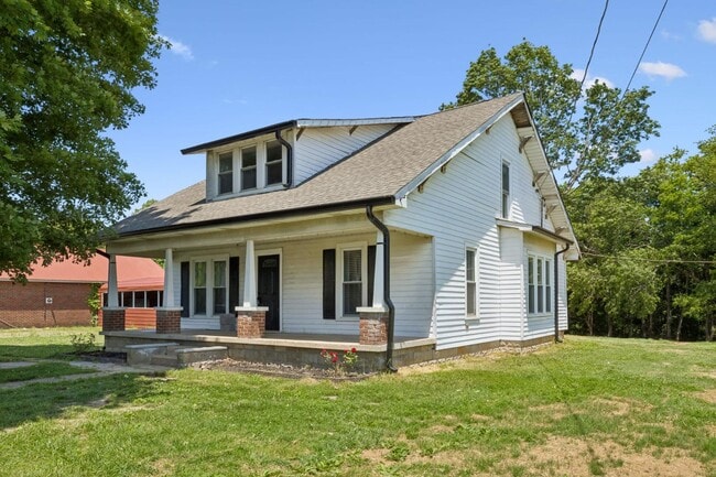 Photo - 2547 Bearwallow Rd