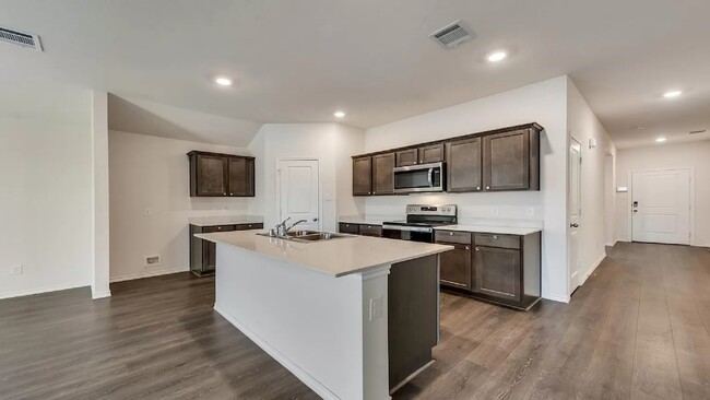 Photo - 972 Glover Dr