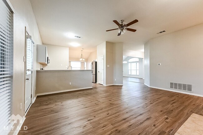 Photo - 2526 Sunset Dr