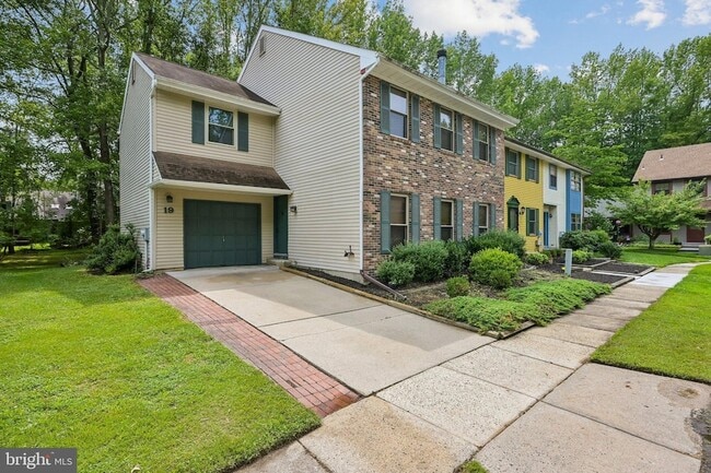 Building Photo - 19 Fawnhollow Ter