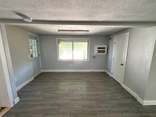 Photo - 515 49th Ave Terrace W Unit B