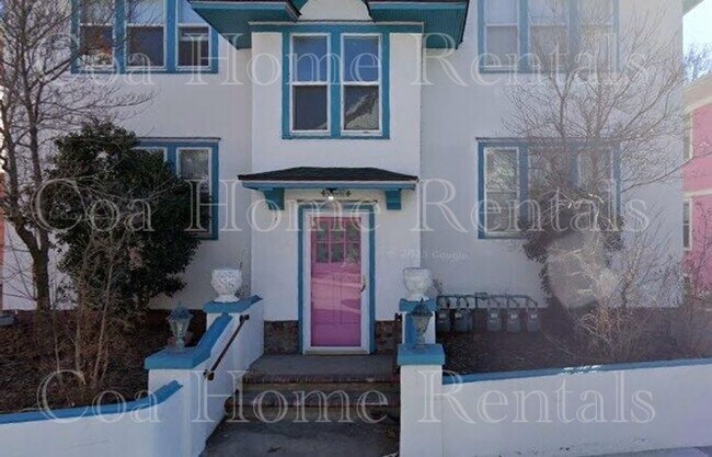 Building Photo - 3227 E Oakland Ave Unit 1 Rental