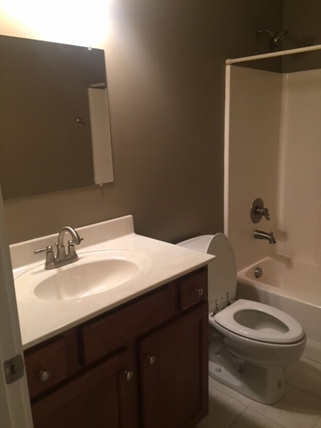 Photo - 1037 Unidad B