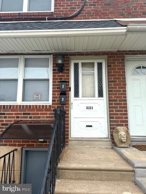 Building Photo - 6355 Hegerman St Unit APARTMENT B