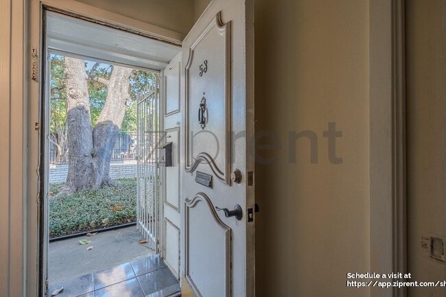 Photo - 7825 Rue St Cyr St