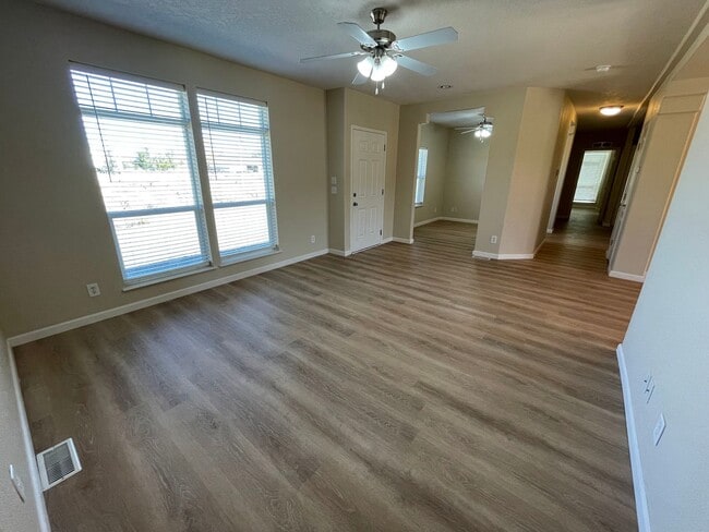 Photo - Quiet, spacious property!