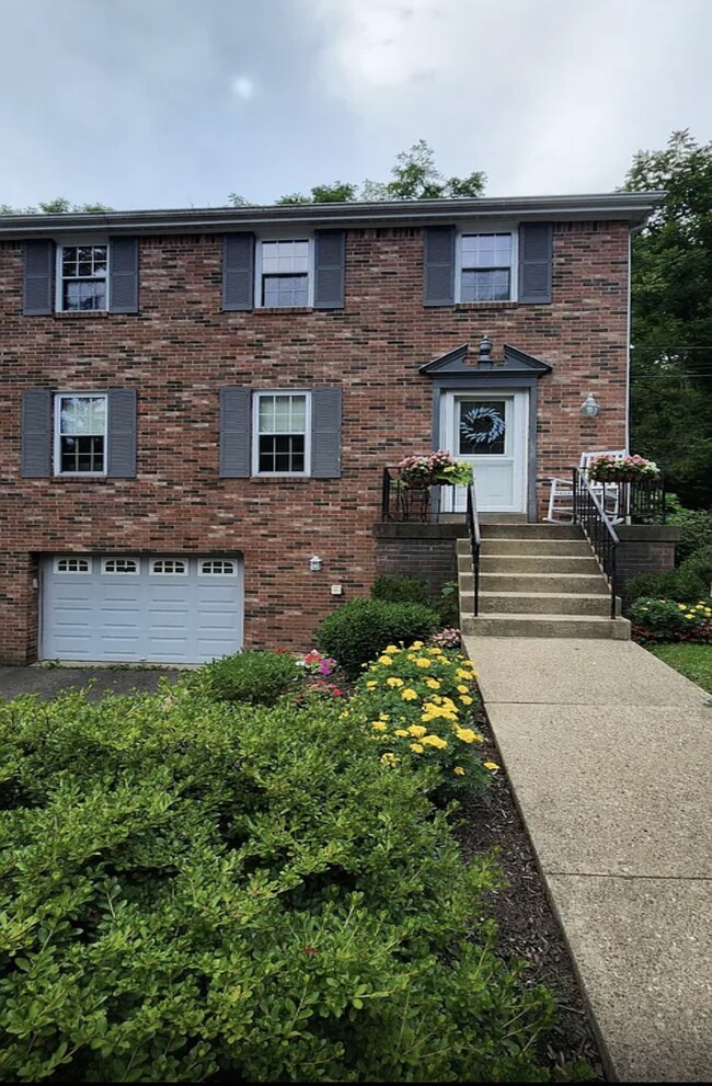 Photo - 9177 Collington Sq Townhome