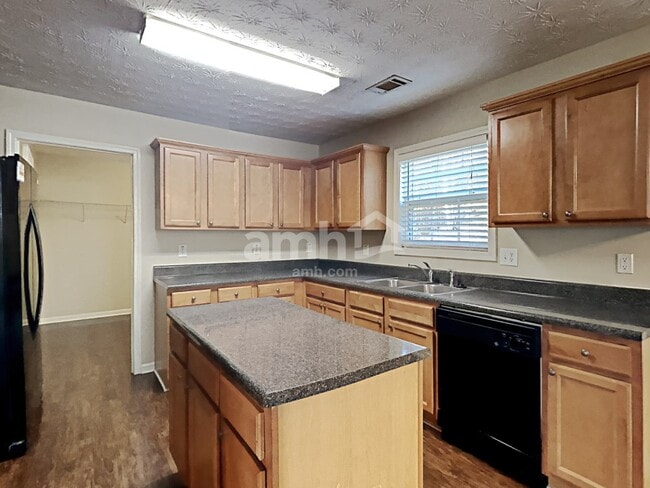Photo - 1558 Great Shoals Cir