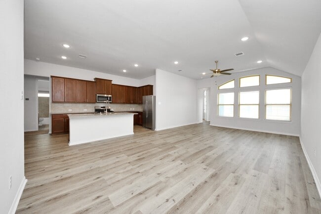 Photo - 165 Sunray Creek Dr