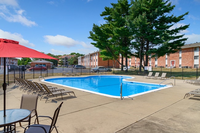 Photo - Colonial Village