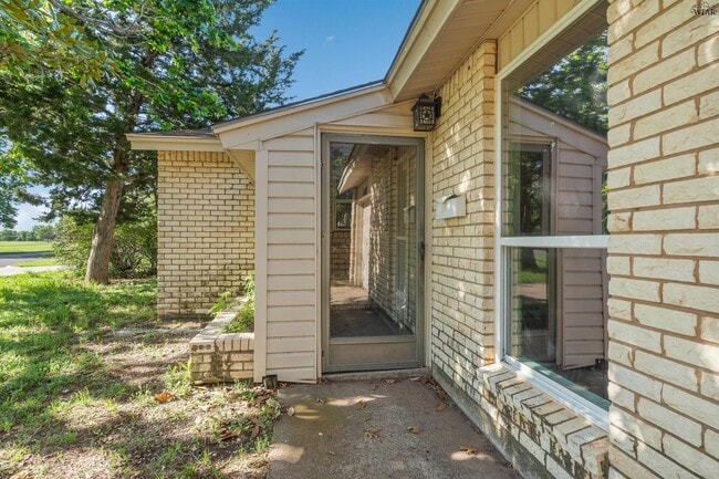 Photo - 5114 Fairway Blvd