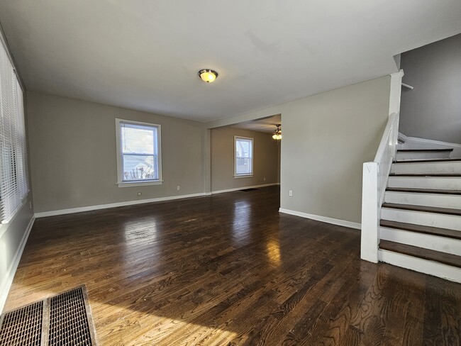 Photo - 423 Hayes St