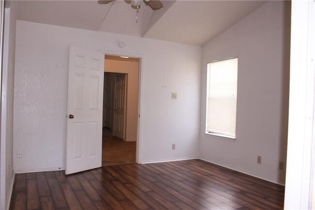 Photo - 9406 Kempler Dr