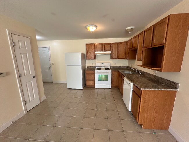 Photo - 235 Pearl St