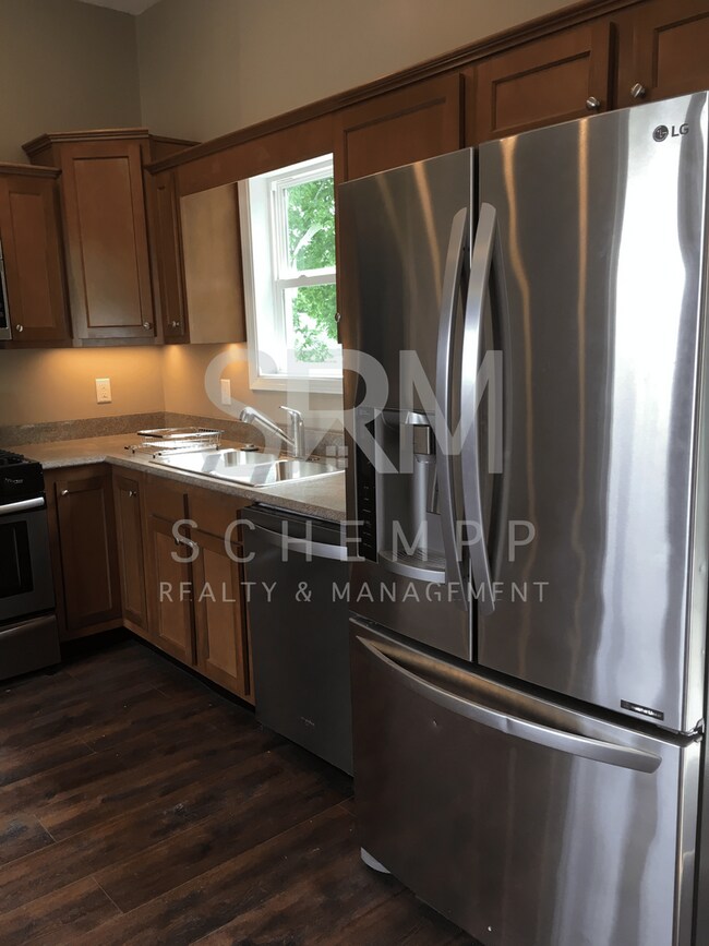 Photo - 631 E Chestnut St Unit 631-B