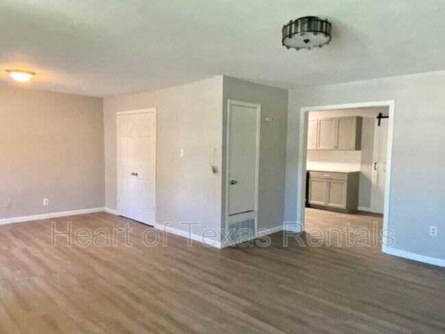 Photo - 3600 Maple Ave