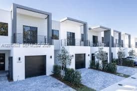 Building Photo - 6802 SW 80th St