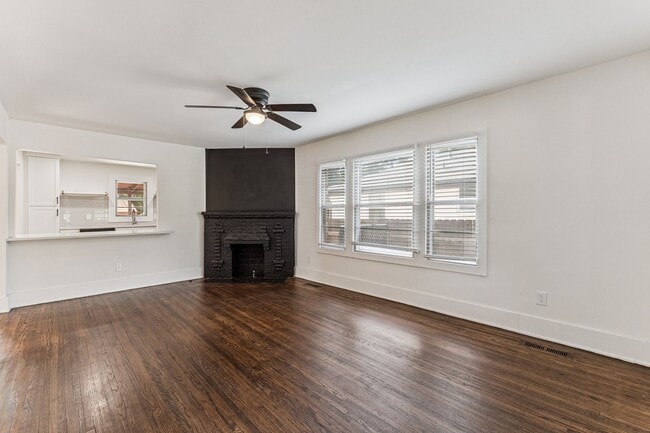 Photo - Midtown Tulsa Beauty! Corner Lot with Natu...