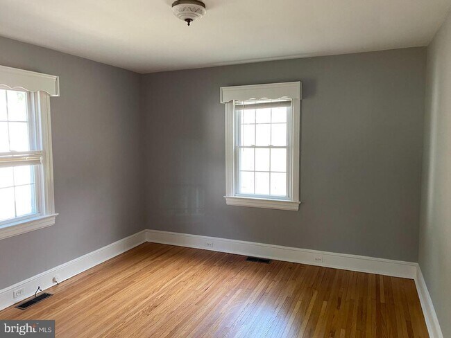 Photo - 531 S Washington St