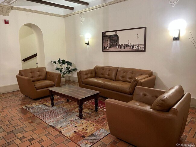 Photo - 310 Riverside Blvd Unit 5-H