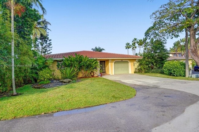 Photo - 755 NW 35th St