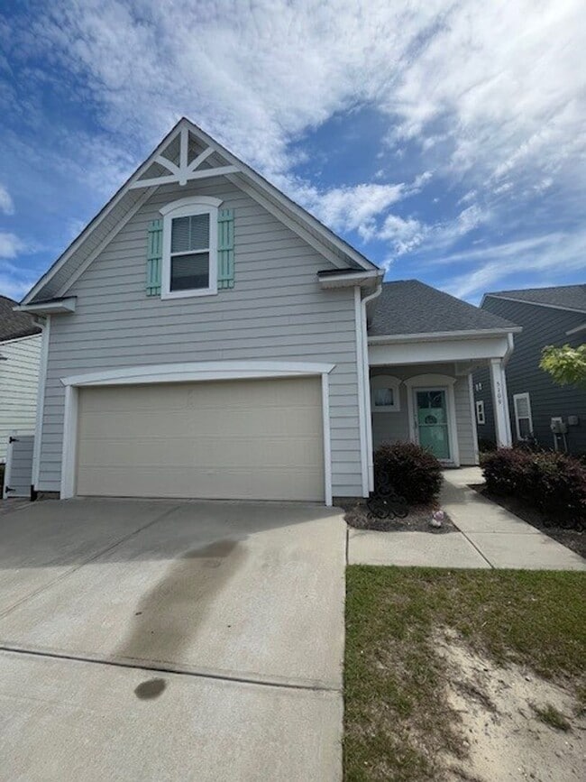 Building Photo - Beautiful  3-bedroom, 2.5 bath home in Brunswick Forest
