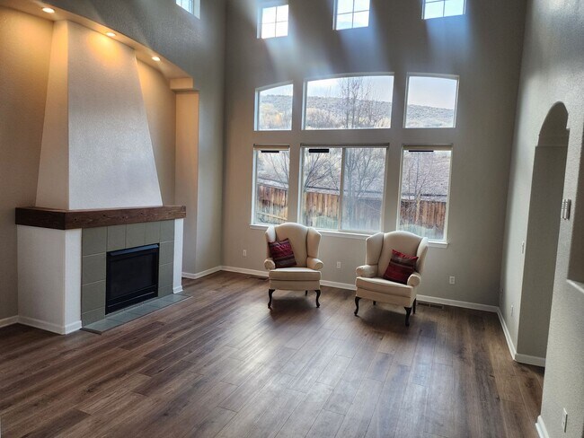 Photo - Gorgeous 5 bedroom, 3-car garage home in S...