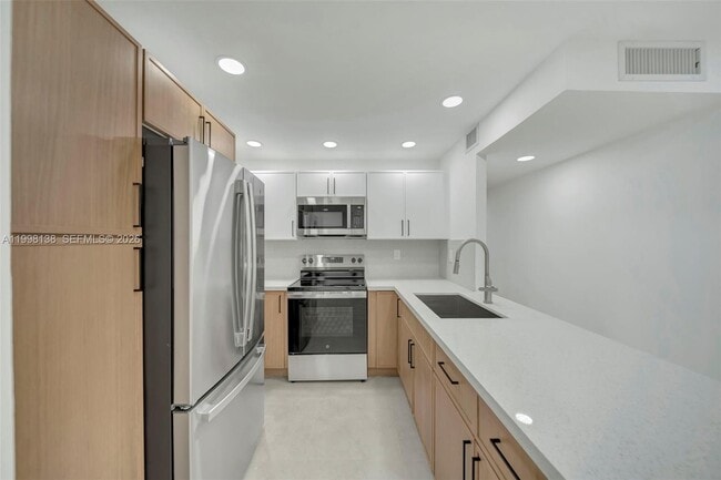 Photo - 9455 W Flagler St Unidad C108